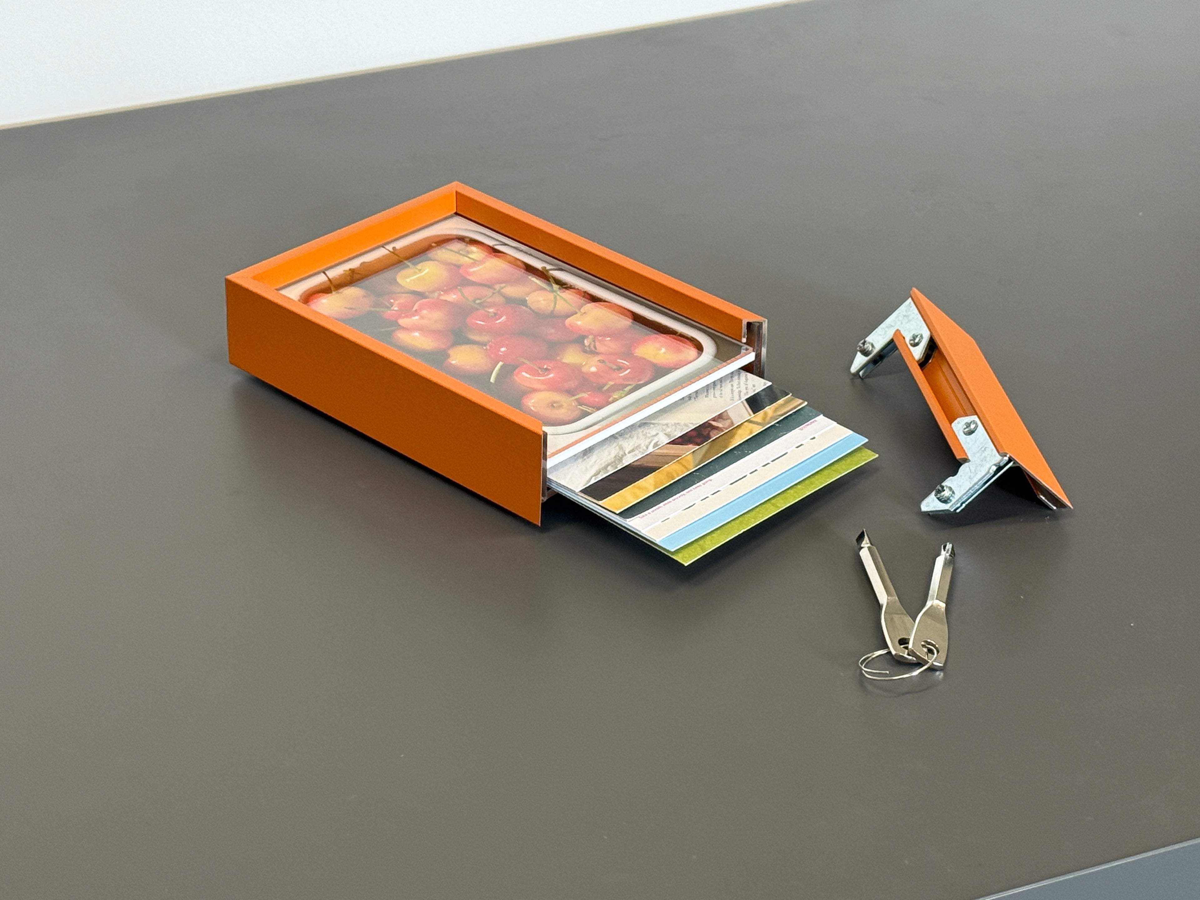 KeepPeek Storage Picture Frame